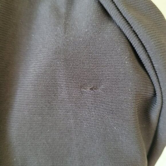 FASHION NOVA Black Bodysuit Size M V Neck Long Sleeve Tags Basic Stretch Sleek - Picture 4 of 4